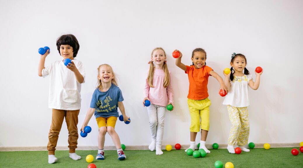 Zdjęcie do artykułu: Jak wybierać gry dla dzieci w różnym wieku